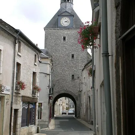 Coeur Du Centre Historique De Beaugency Apartment Exterior photo