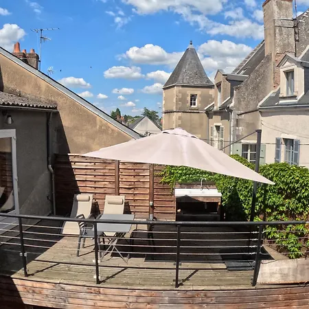 Coeur Du Centre Historique De Beaugency Apartment Exterior photo